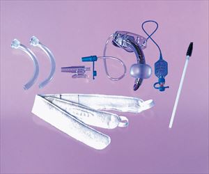 【滅菌】【医療機器クラス2】8-5720-11 気管切開チューブ（BLUセレクトサクションエイドカフ付き（二重管）） Φ6.0×