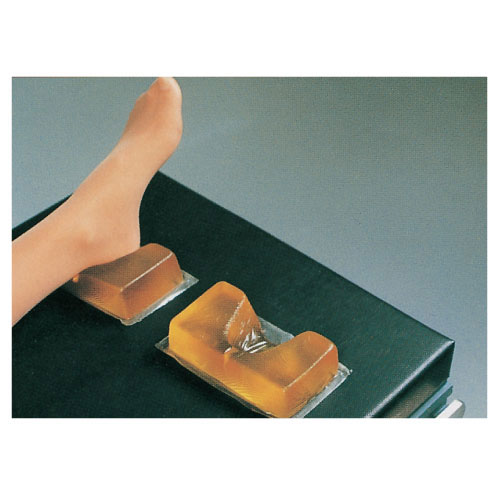 アクションパッド（かかと用） 40502 ｱｸｼｮﾝﾊﾟｯﾄﾞ(ｶｶﾄﾖｳ)(19-5180-00)【アクションジャパン】[1個